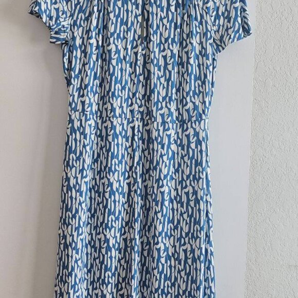 BOSS  Slim-fit printed dress with keyhole neckline - Picture 10 of 10